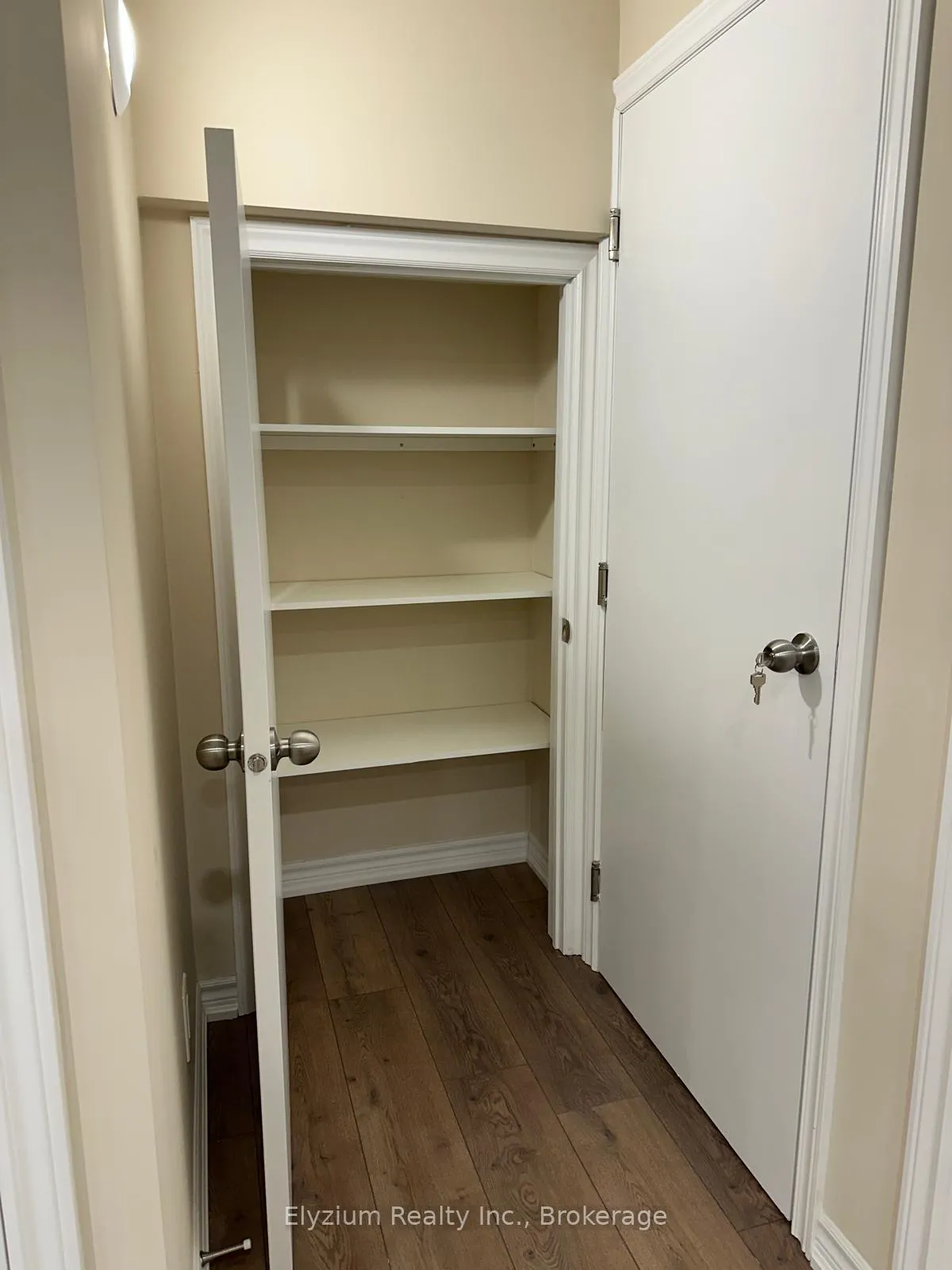 Photo 20 of Unit Lower, 49 Robertson Road, Hamilton, Ancaster — HOMEH