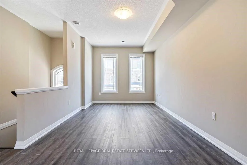 Photo 4 of 73 Aquarius Crescent, Hamilton, Stoney Creek — HOMEH