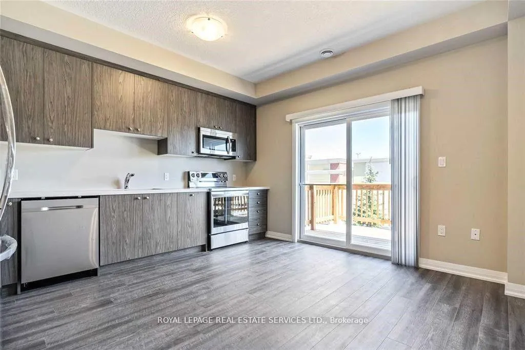 Photo 6 of 73 Aquarius Crescent, Hamilton, Stoney Creek — HOMEH