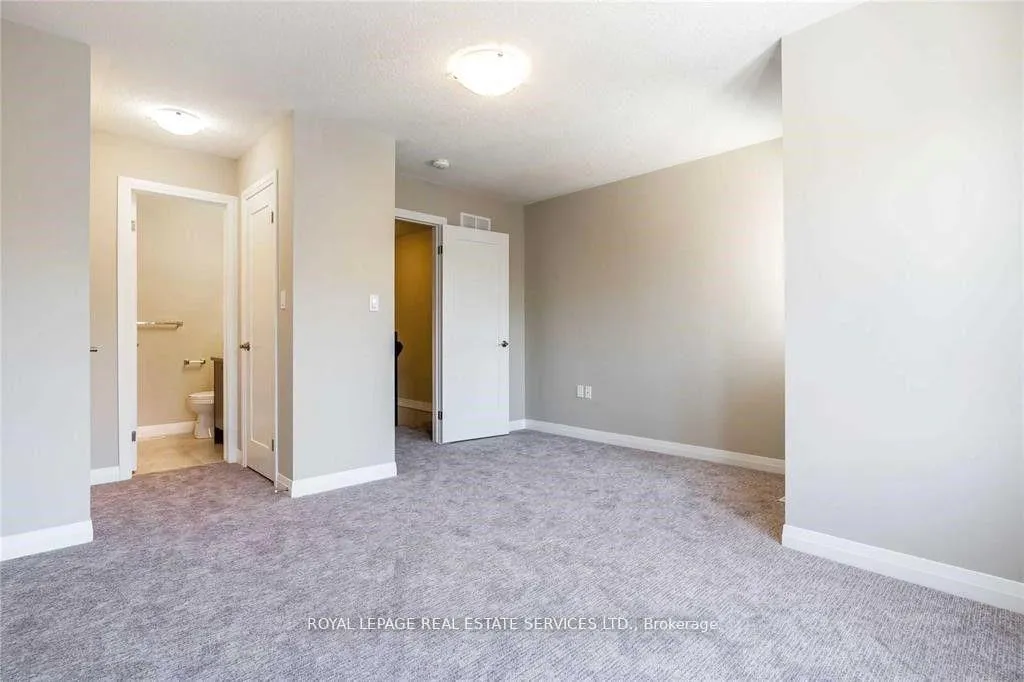 Photo 14 of 73 Aquarius Crescent, Hamilton, Stoney Creek — HOMEH