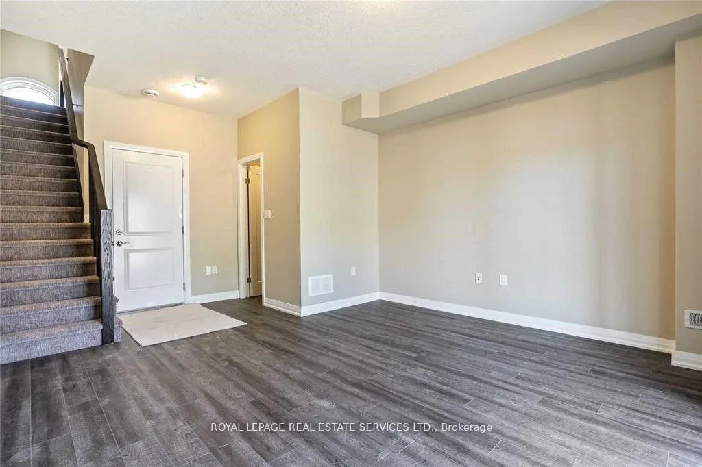 Photo 20 of 73 Aquarius Crescent, Hamilton, Stoney Creek — HOMEH