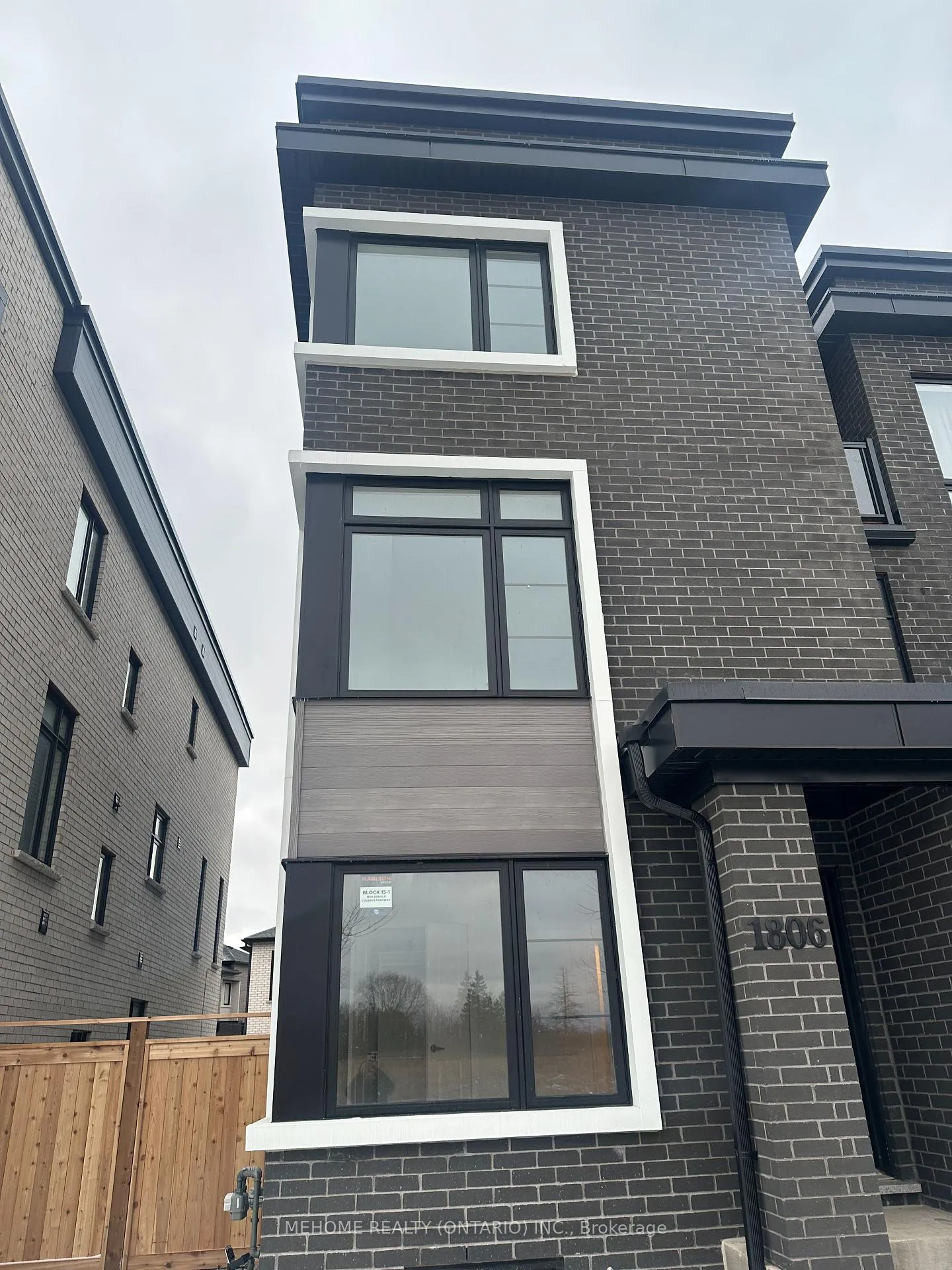 Photo 3 of 1806 Donald Cousens Parkway, Markham, Cornell — HOMEH