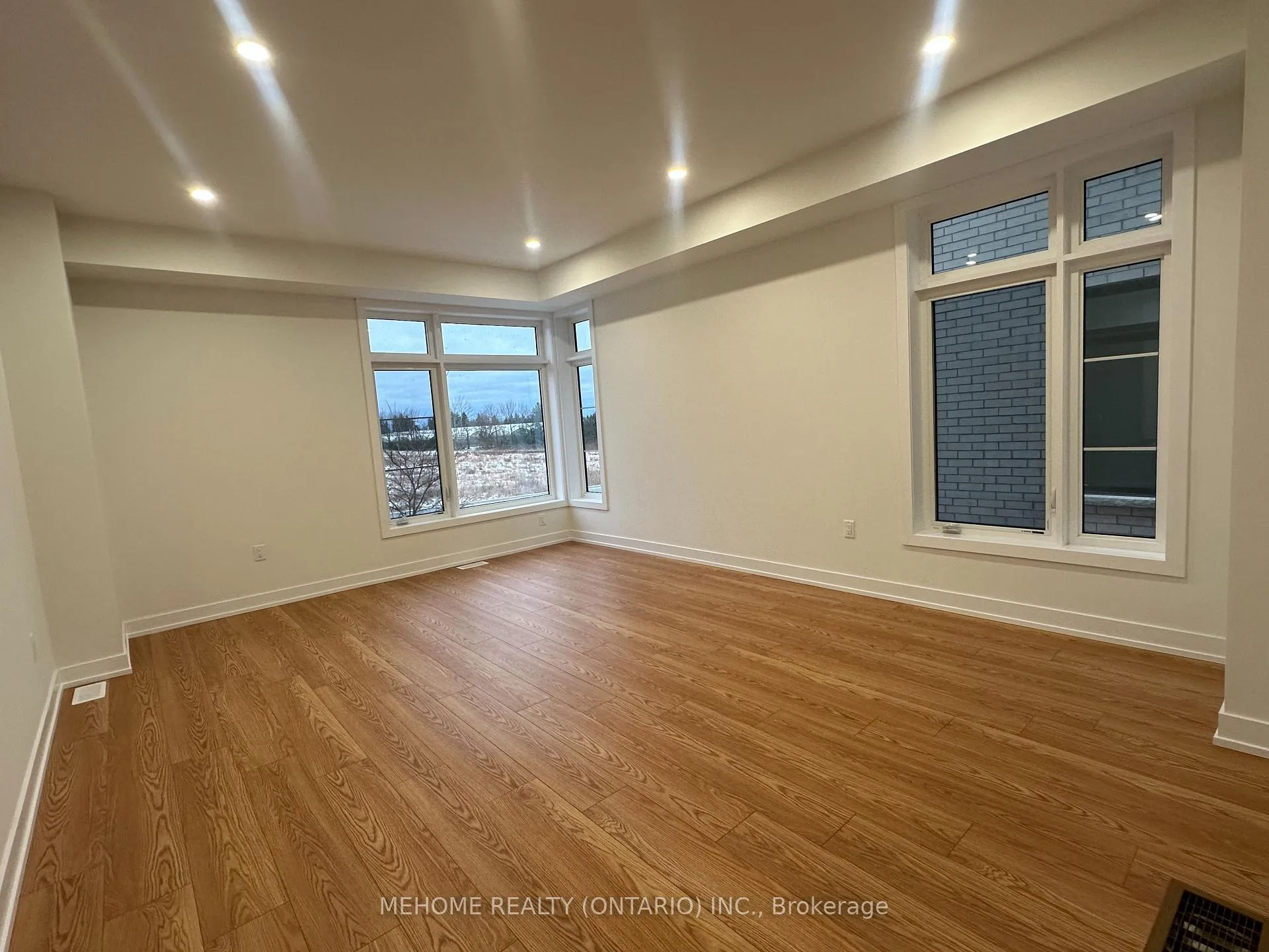 Photo 16 of 1806 Donald Cousens Parkway, Markham, Cornell — HOMEH