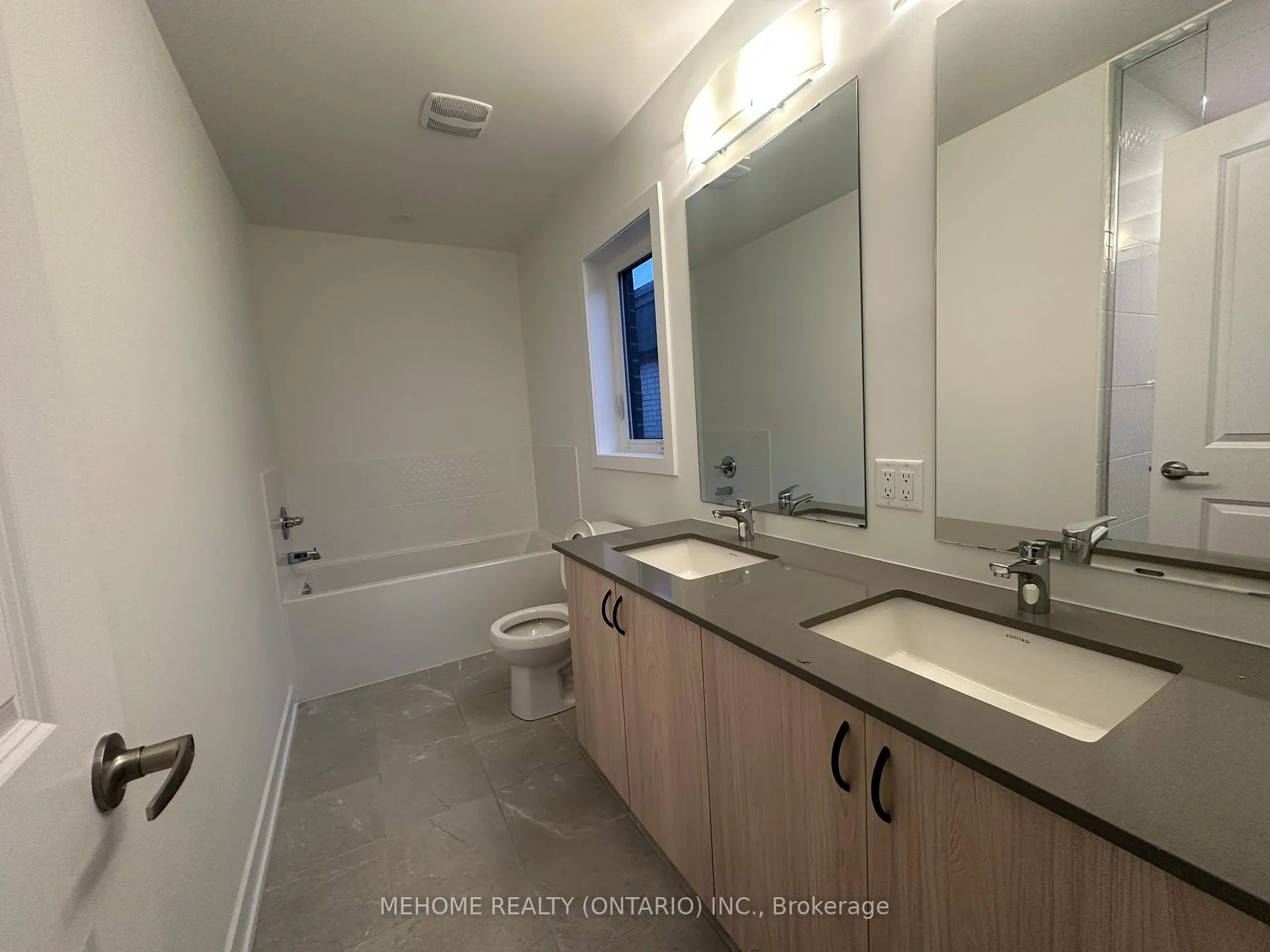 Photo 27 of 1806 Donald Cousens Parkway, Markham, Cornell — HOMEH