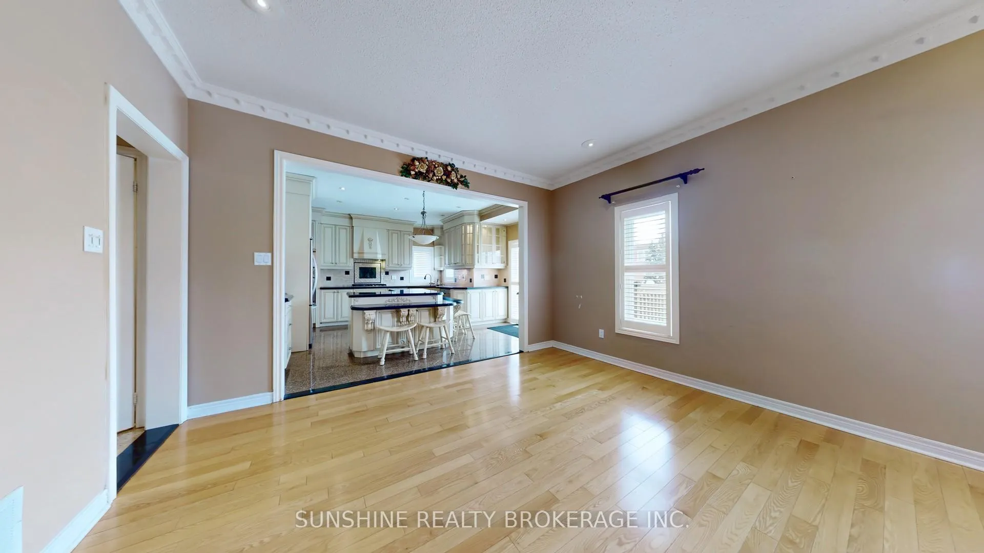 Photo 13 of 115 Elvira Crescent, Markham, Rouge River Estates — HOMEH
