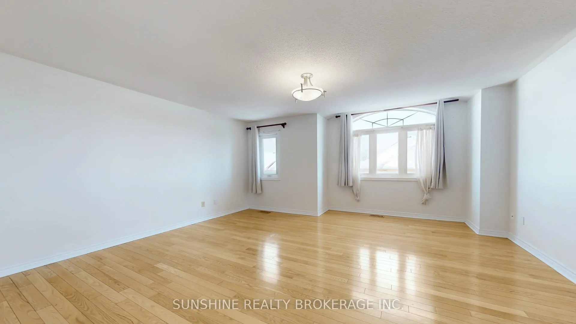 Photo 23 of 115 Elvira Crescent, Markham, Rouge River Estates — HOMEH