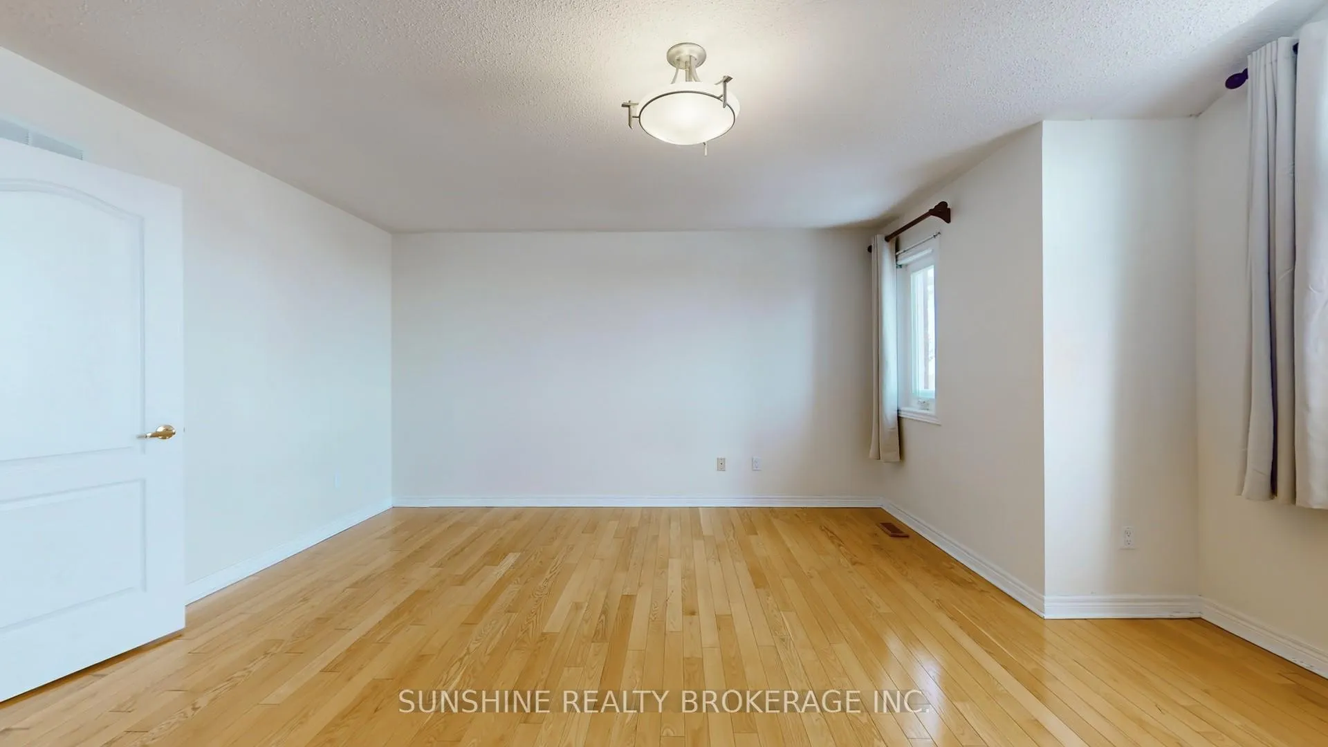 Photo 24 of 115 Elvira Crescent, Markham, Rouge River Estates — HOMEH