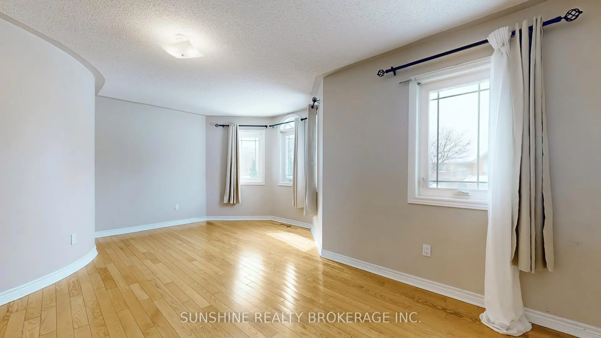 Photo 29 of 115 Elvira Crescent, Markham, Rouge River Estates — HOMEH