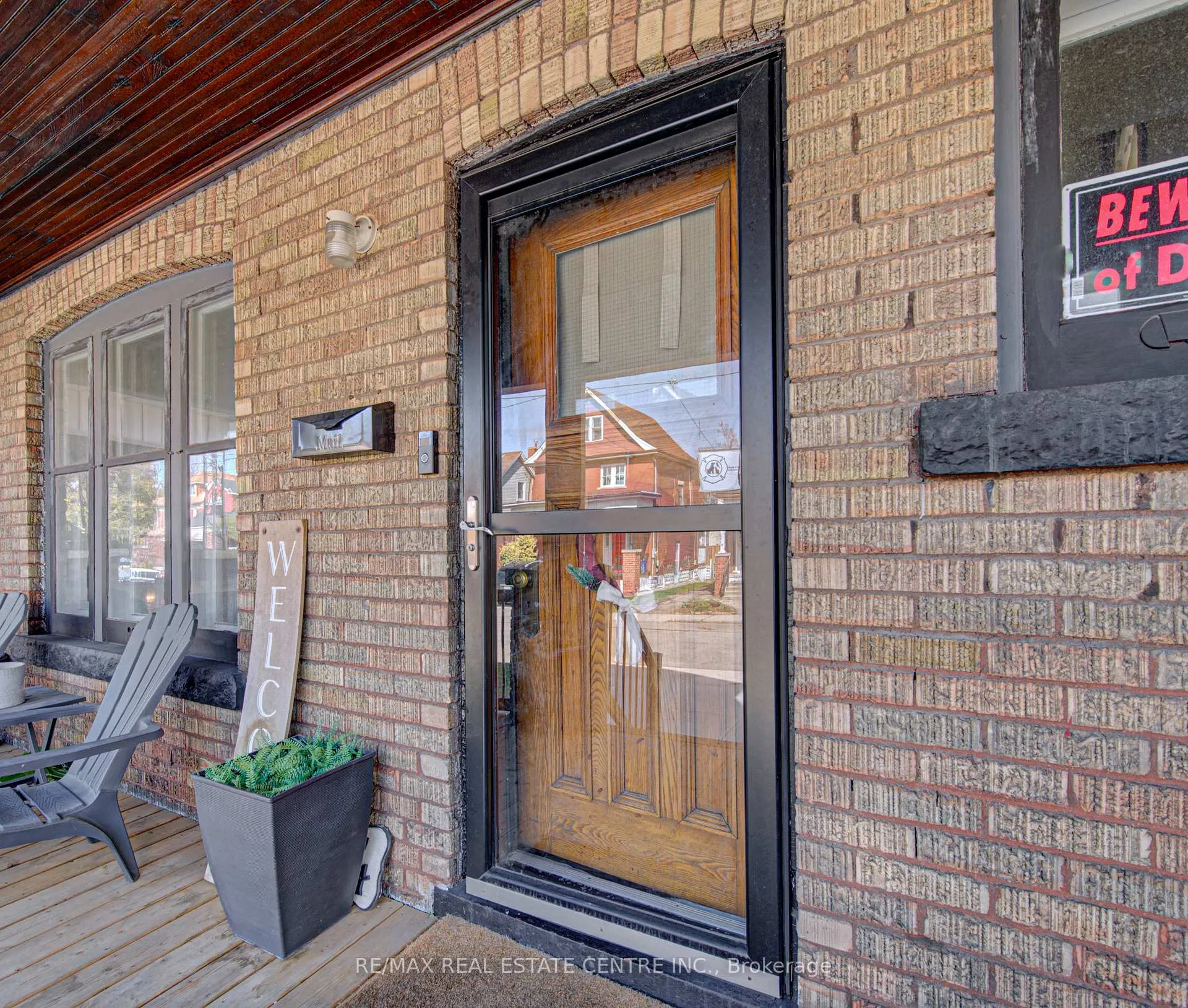 Photo 6 of 54 Belmont Avenue, Hamilton, Crown Point — HOMEH