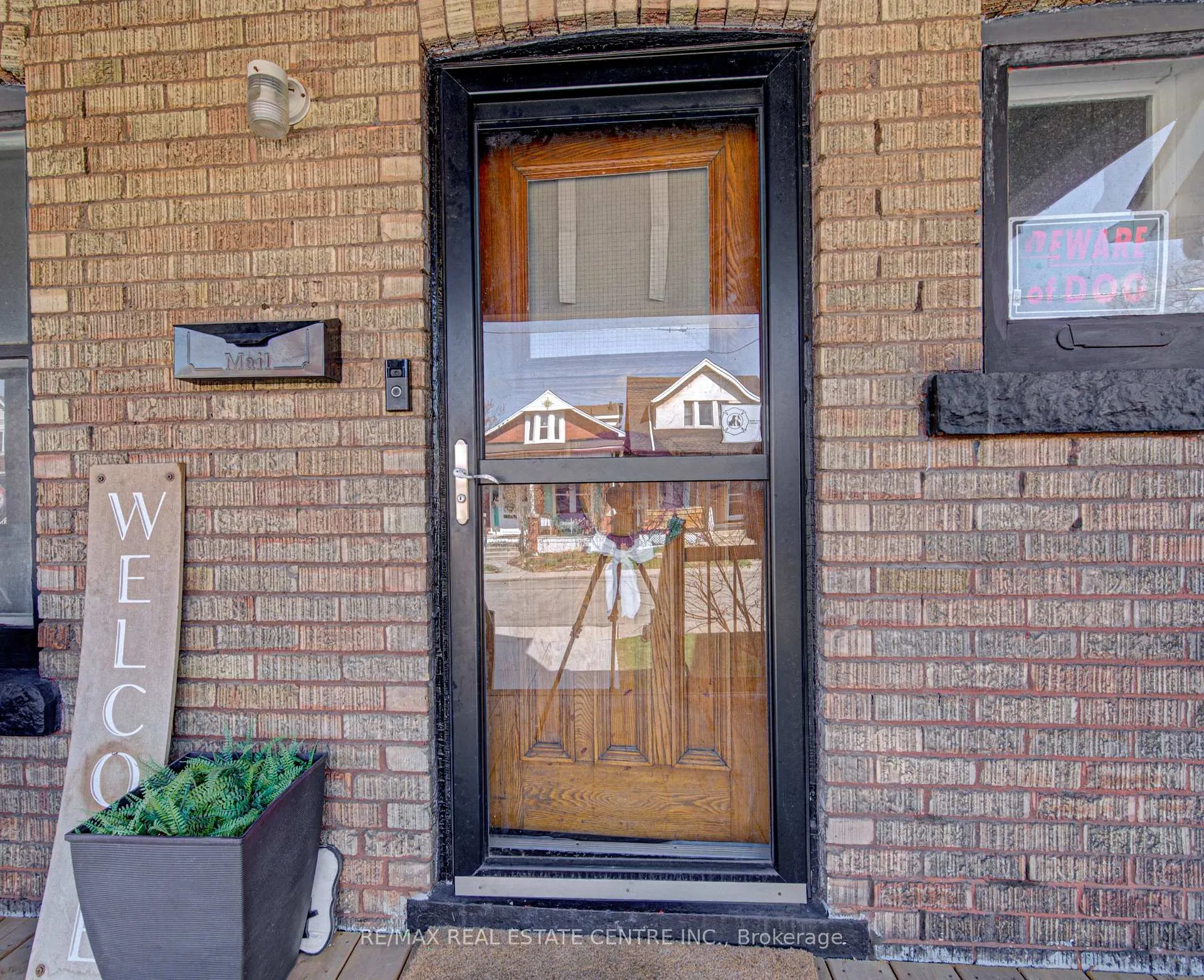Photo 7 of 54 Belmont Avenue, Hamilton, Crown Point — HOMEH