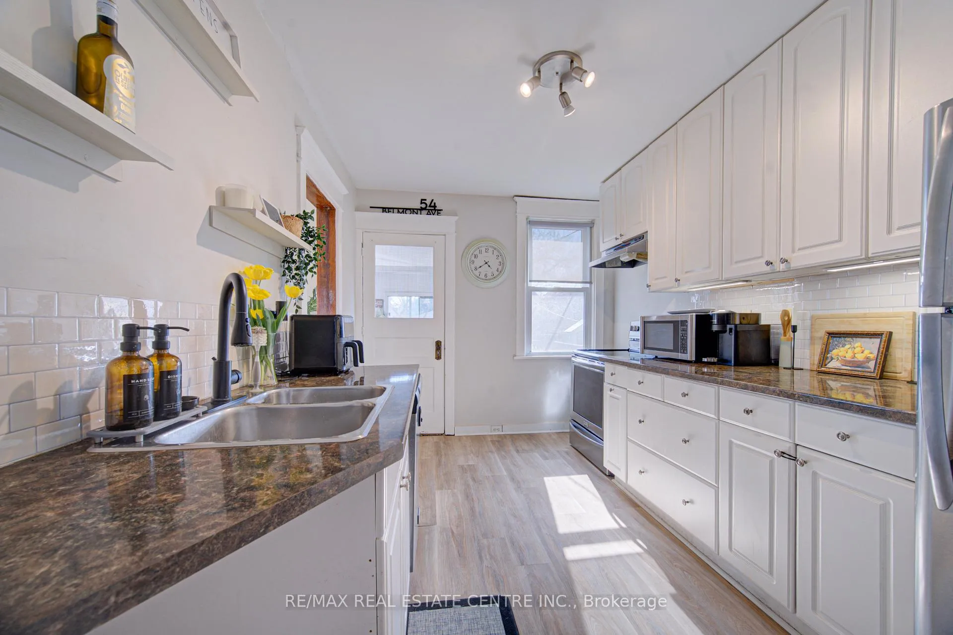 Photo 10 of 54 Belmont Avenue, Hamilton, Crown Point — HOMEH