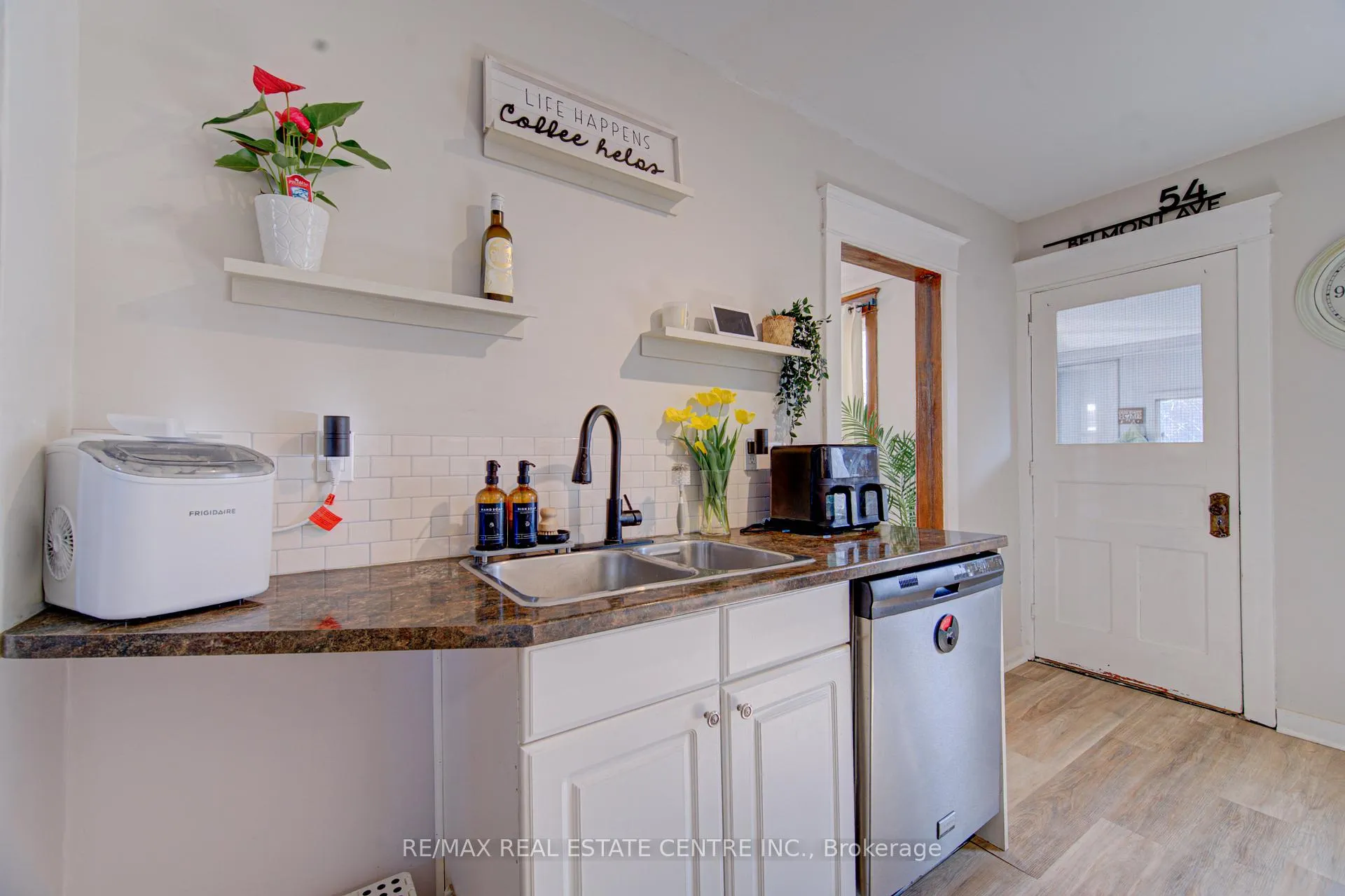 Photo 11 of 54 Belmont Avenue, Hamilton, Crown Point — HOMEH