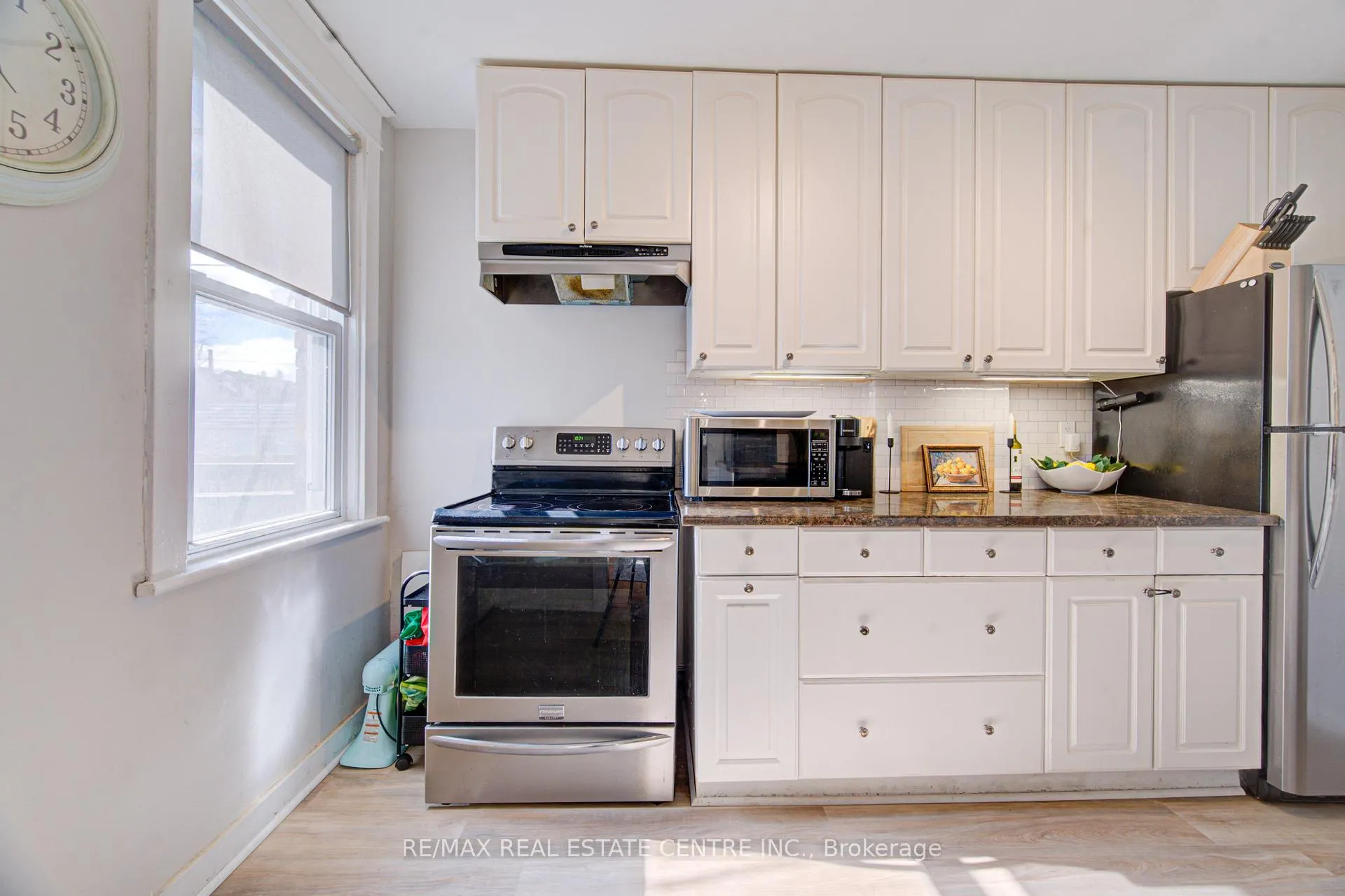 Photo 15 of 54 Belmont Avenue, Hamilton, Crown Point — HOMEH