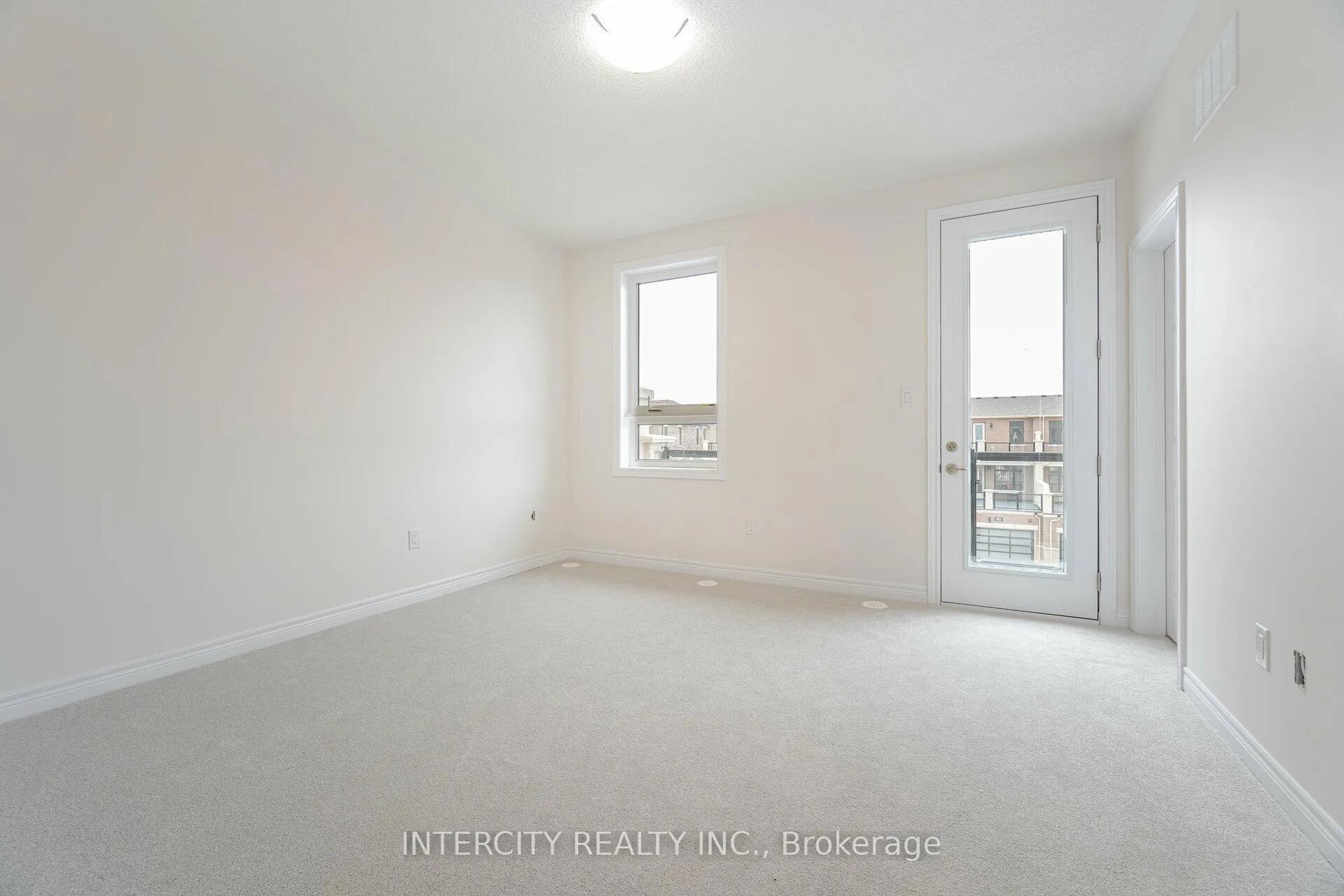 Photo 25 of 19 Mumbai Drive, Markham, Middlefield — HOMEH