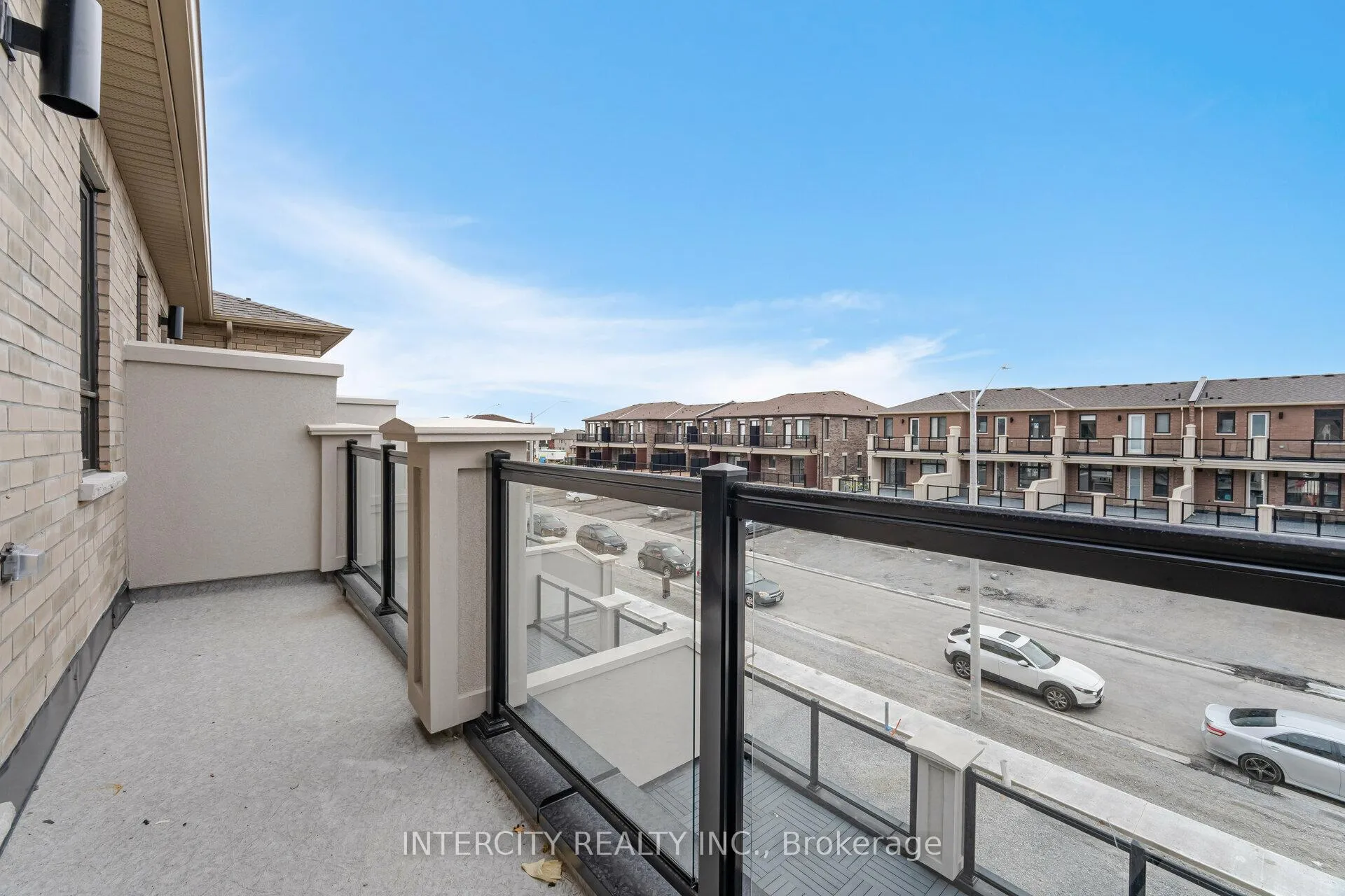 Photo 26 of 19 Mumbai Drive, Markham, Middlefield — HOMEH