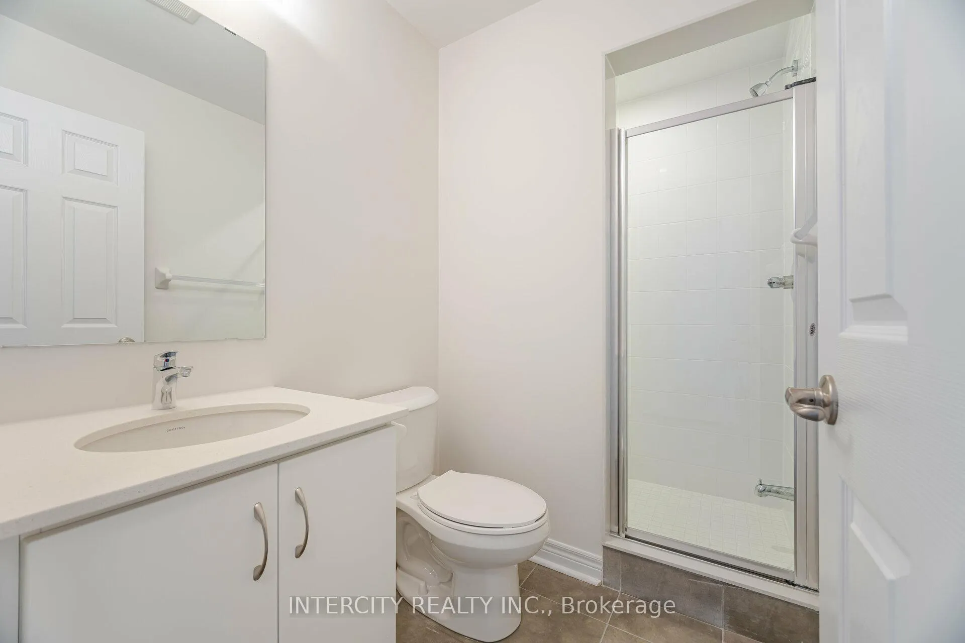 Photo 38 of 19 Mumbai Drive, Markham, Middlefield — HOMEH