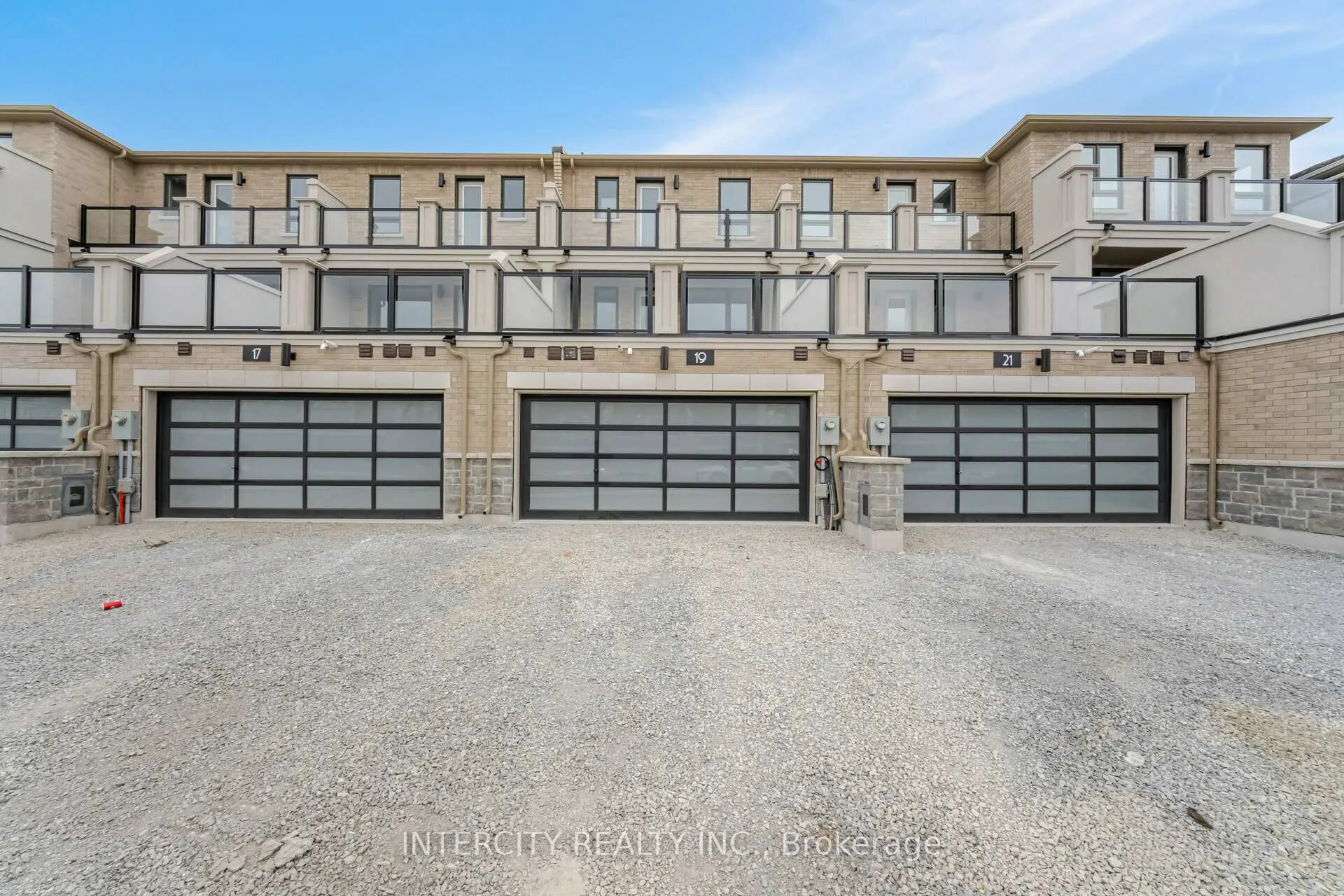 Photo 42 of 19 Mumbai Drive, Markham, Middlefield — HOMEH