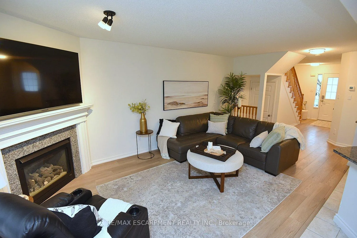 Photo 9 of Unit 35, 18 Cedar Street, Grimsby, Grimsby West — HOMEH
