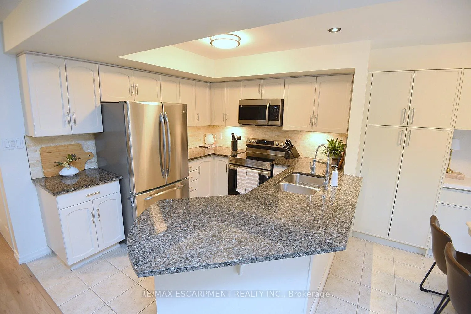 Photo 16 of Unit 35, 18 Cedar Street, Grimsby, Grimsby West — HOMEH