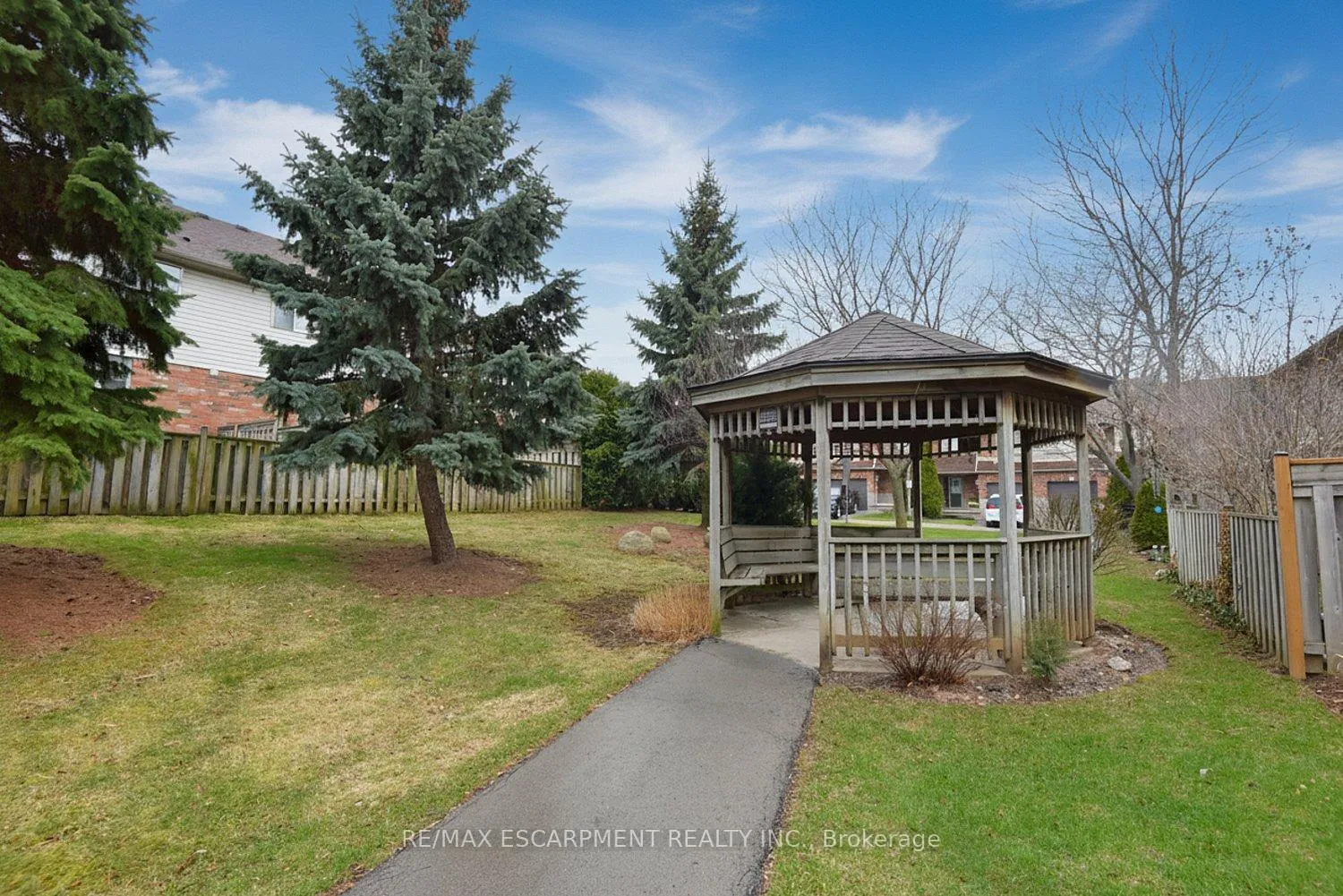 Photo 40 of Unit 35, 18 Cedar Street, Grimsby, Grimsby West — HOMEH