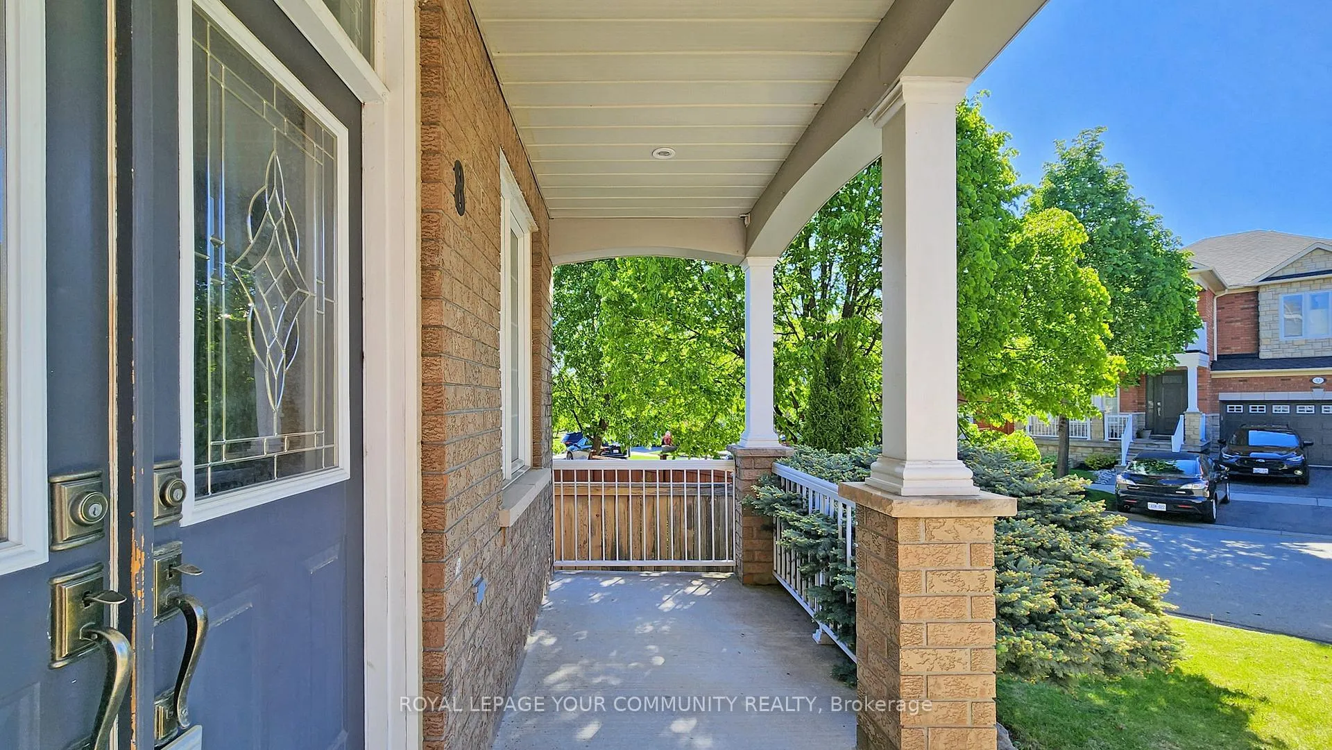 Photo 4 of 8 Candlewood Court, Markham, Greensborough — HOMEH