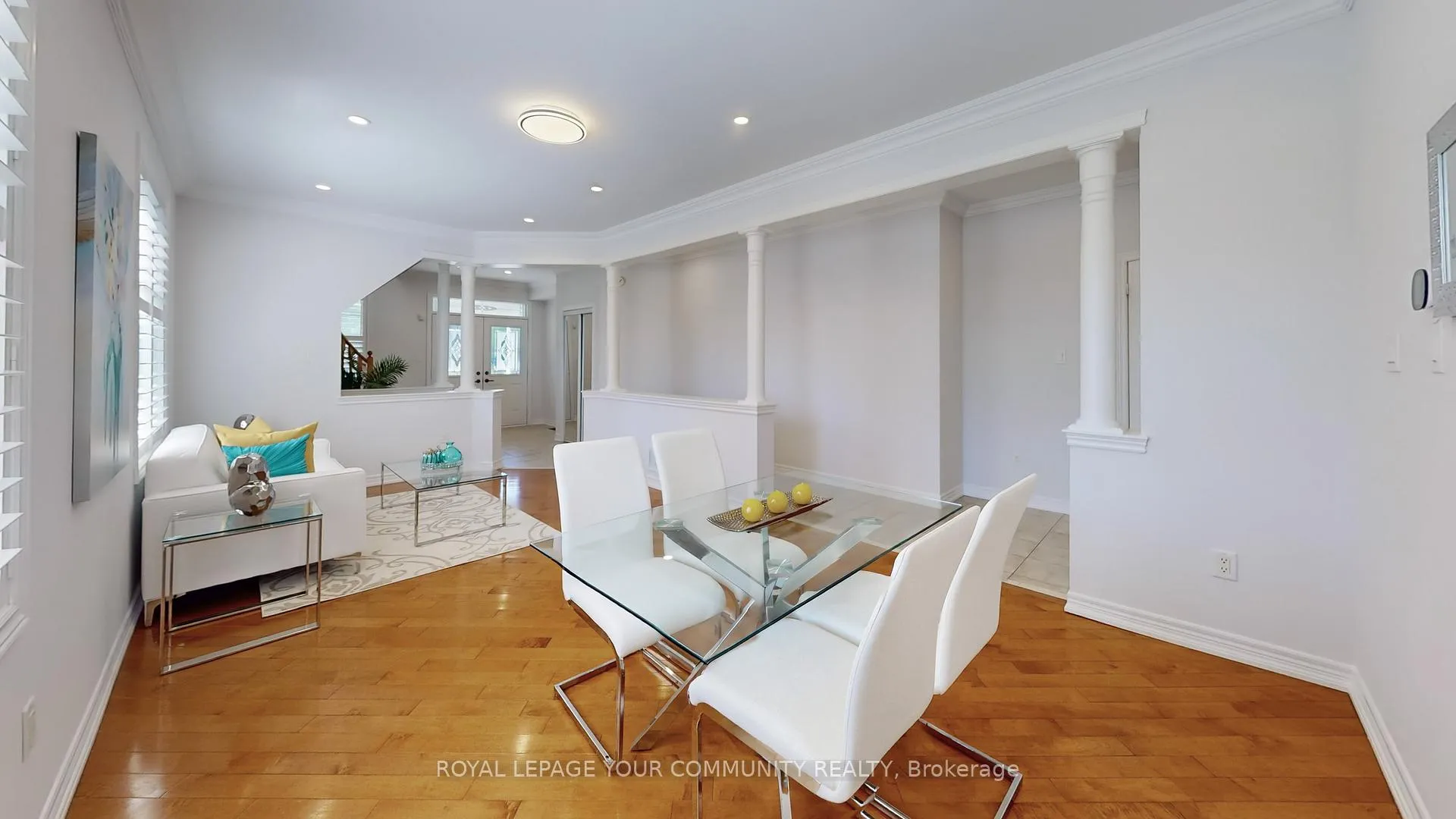 Photo 9 of 8 Candlewood Court, Markham, Greensborough — HOMEH