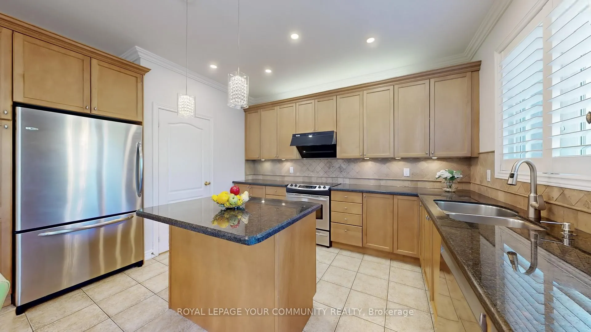 Photo 19 of 8 Candlewood Court, Markham, Greensborough — HOMEH