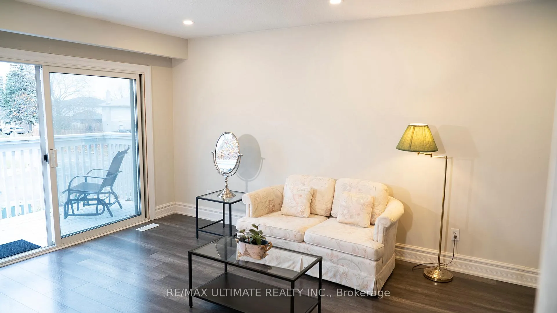 Photo 4 of 962 Central Park Boulevard N, Oshawa, Centennial — HOMEH
