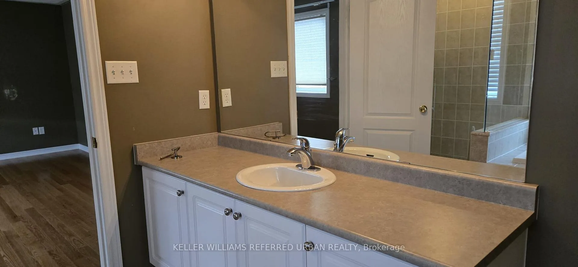 Photo 7 of 6 Winter Creek Crescent, Markham, Victoria Manor-Jennings Gate — HOMEH