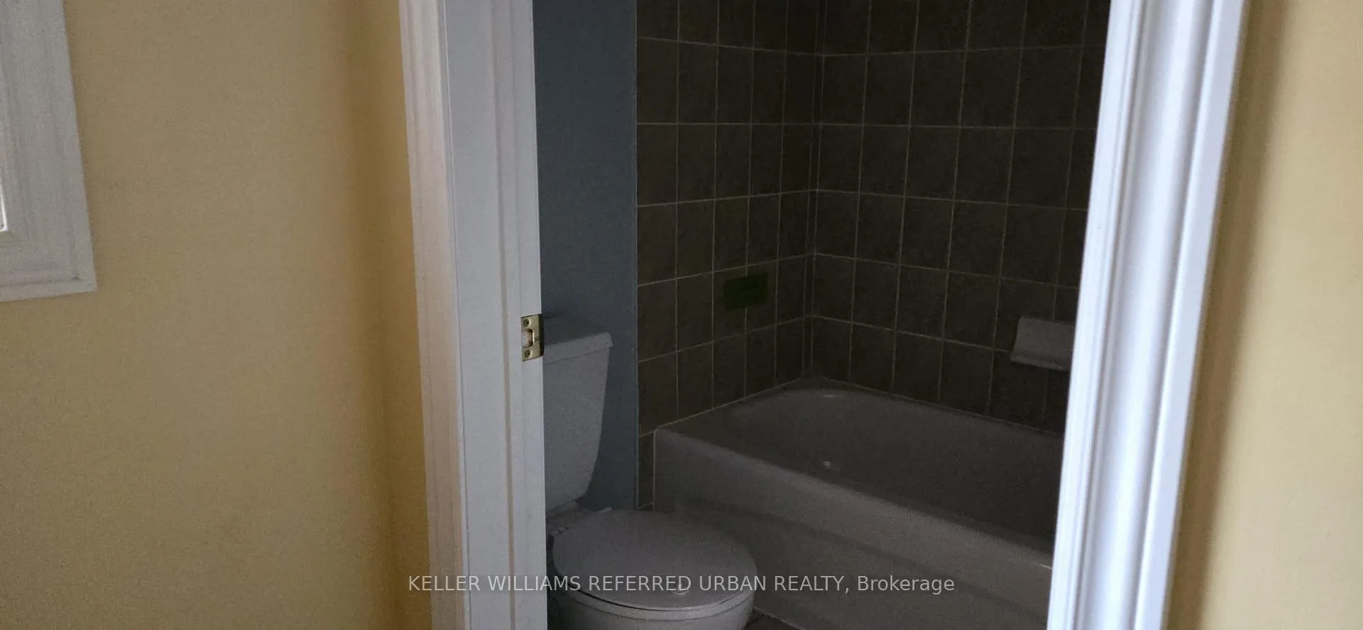 Photo 14 of 6 Winter Creek Crescent, Markham, Victoria Manor-Jennings Gate — HOMEH