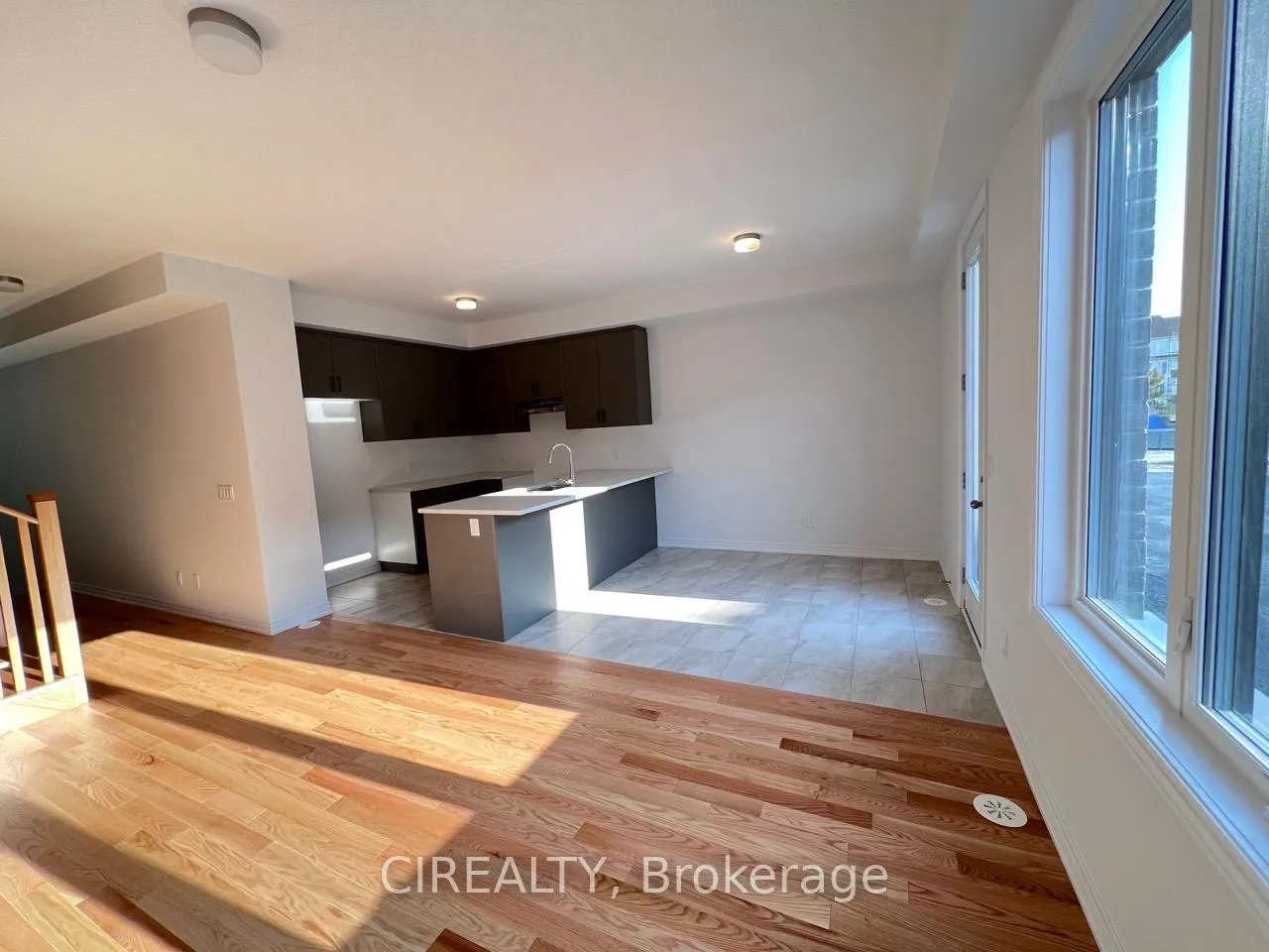 Photo 2 of 20 Sorbara Way, Whitby, Brooklin — HOMEH