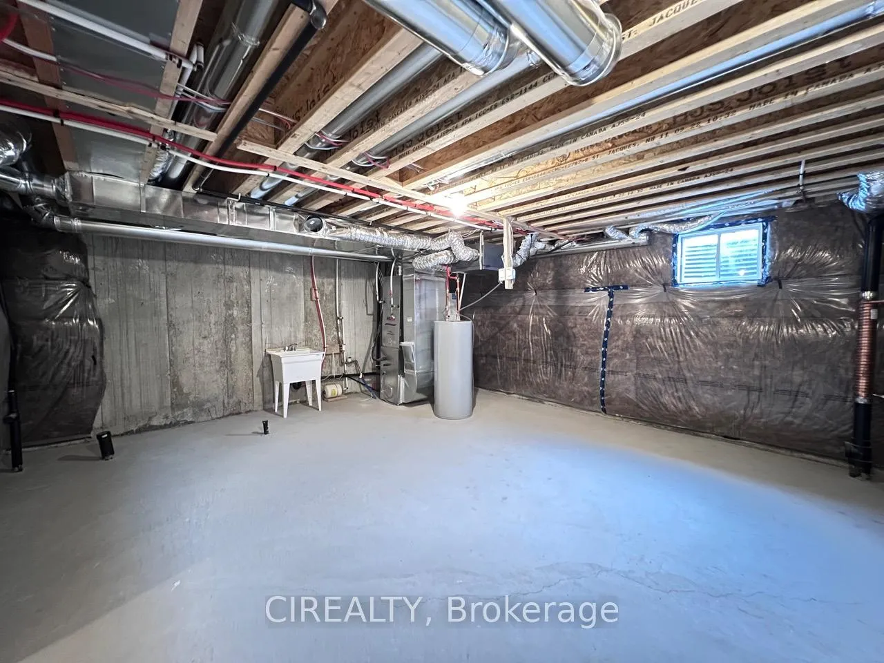 Photo 18 of 20 Sorbara Way, Whitby, Brooklin — HOMEH