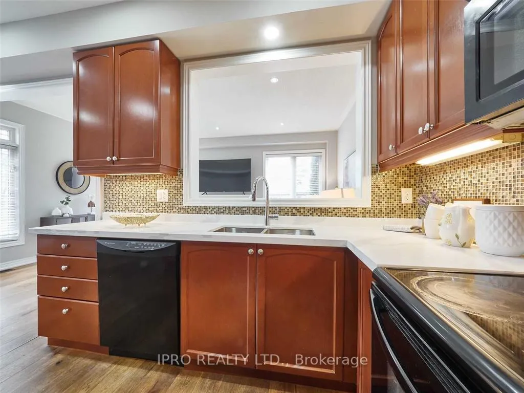 Photo 11 of 1919 Calvington Drive, Pickering, Highbush — HOMEH