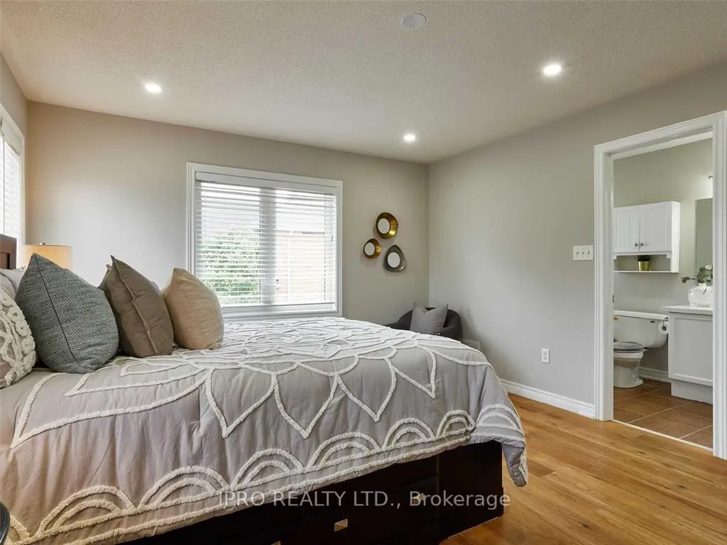 Photo 19 of 1919 Calvington Drive, Pickering, Highbush — HOMEH