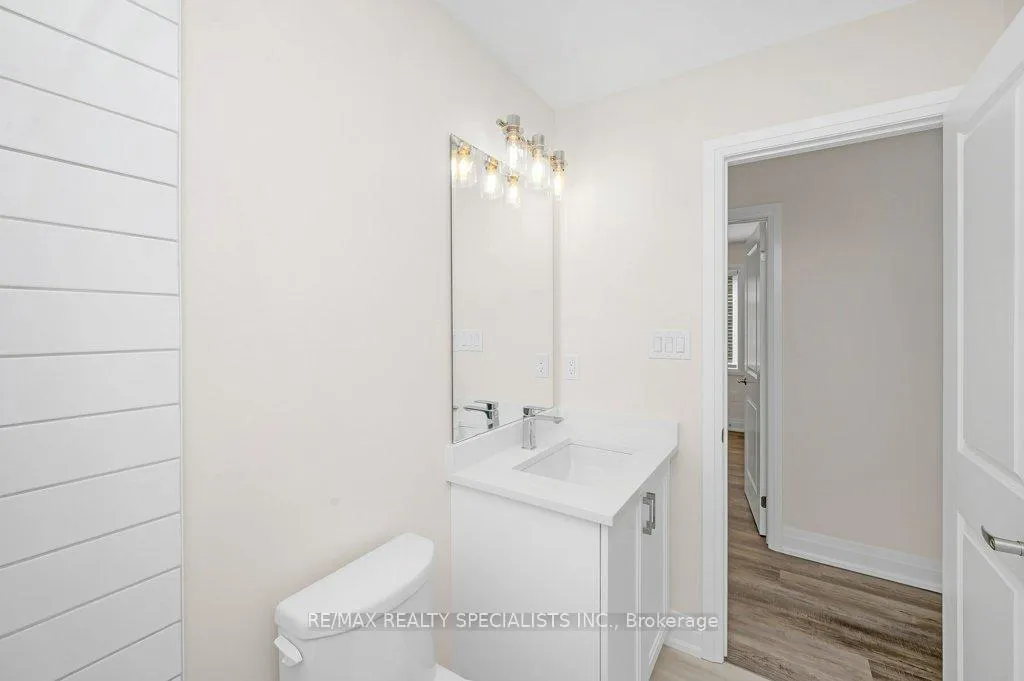 Photo 23 of 137 Peter Street, Hamilton, Strathcona — HOMEH