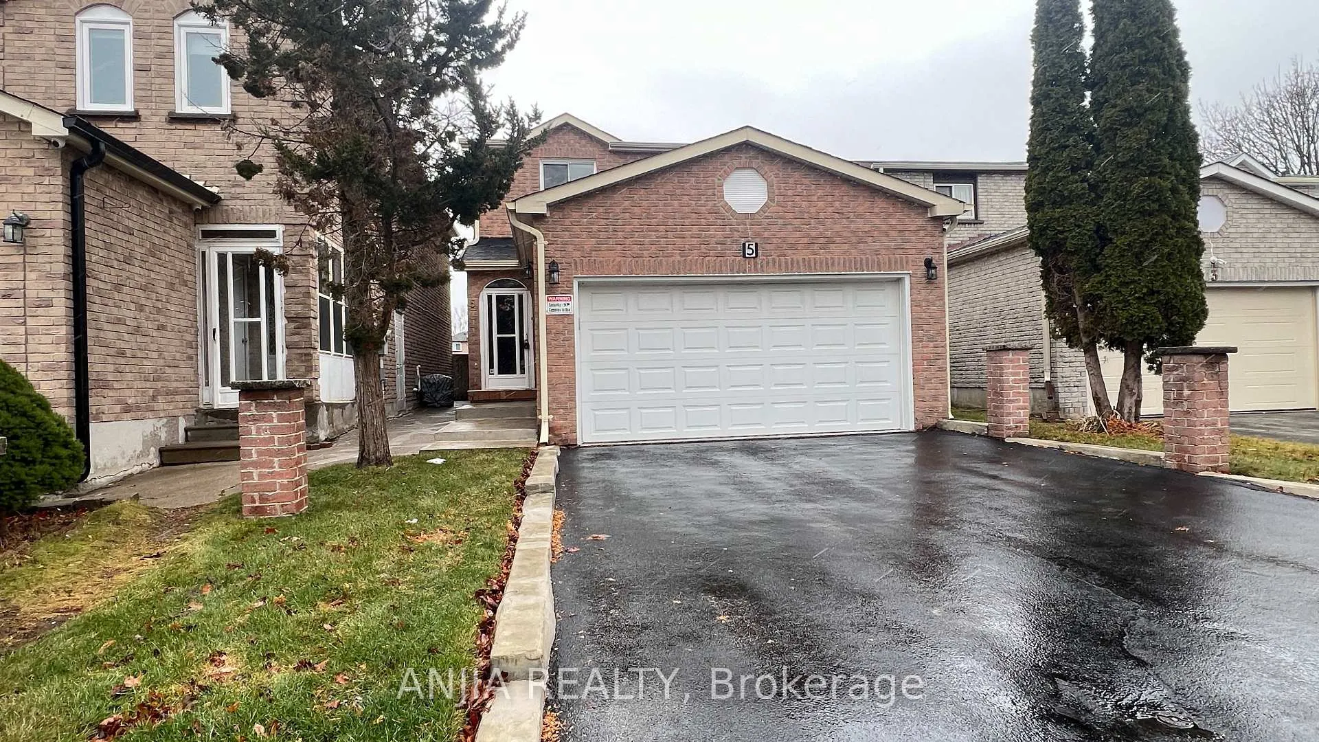 Photo 1 of 5 Forbes Crescent, Markham, Milliken Mills East — HOMEH