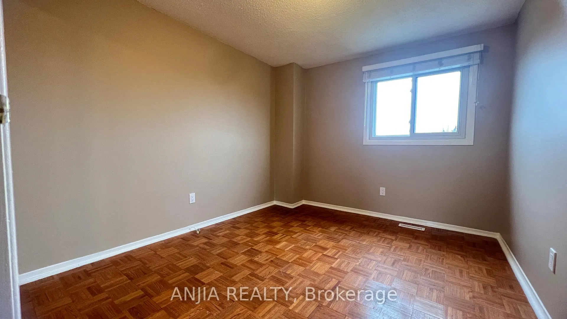 Photo 20 of 5 Forbes Crescent, Markham, Milliken Mills East — HOMEH