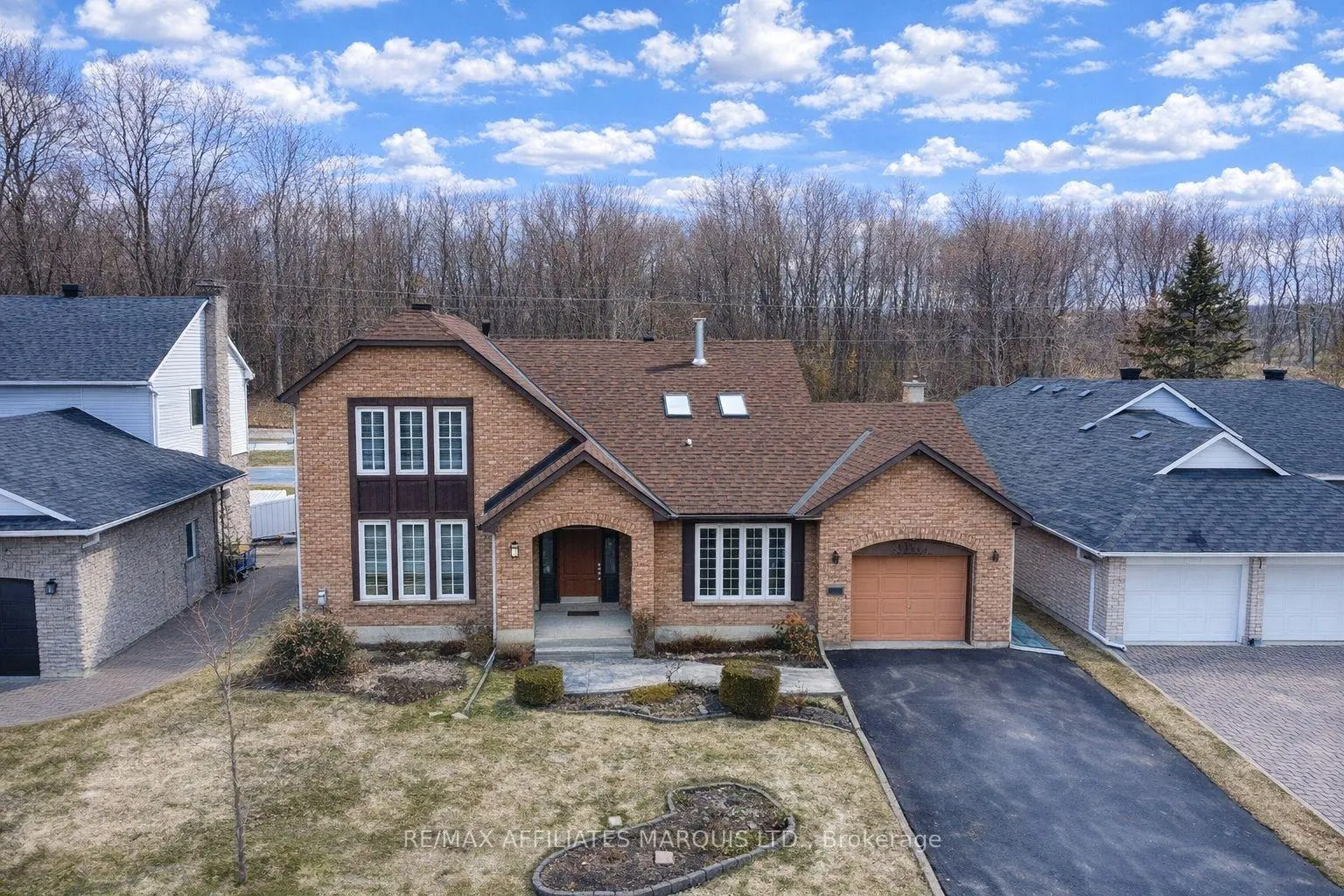 Photo 1 of 1717 Blakely Drive, Cornwall — HOMEH