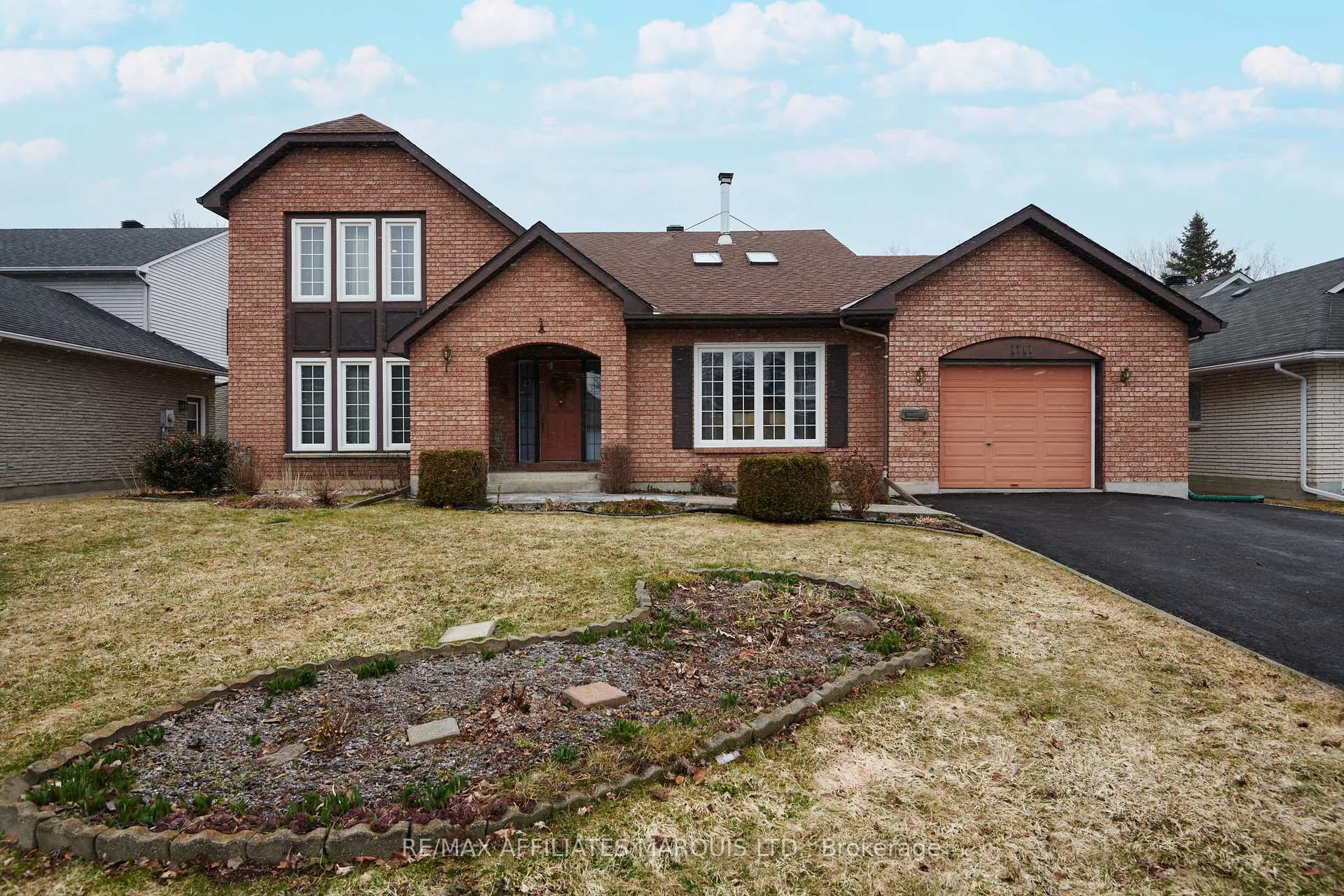 Photo 4 of 1717 Blakely Drive, Cornwall — HOMEH
