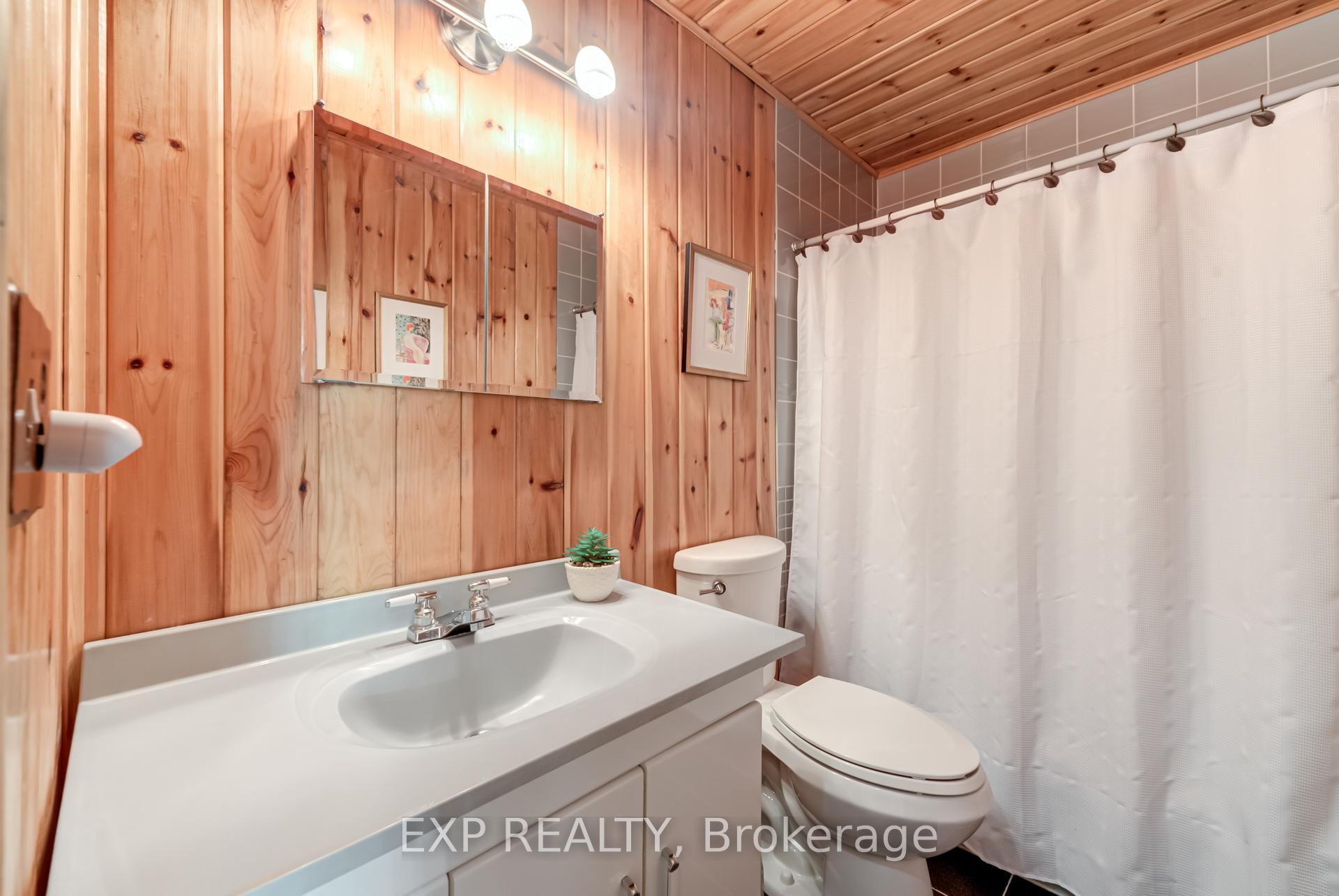 Photo 34 of 15 Linda Road, Georgina, Baldwin — HOMEH