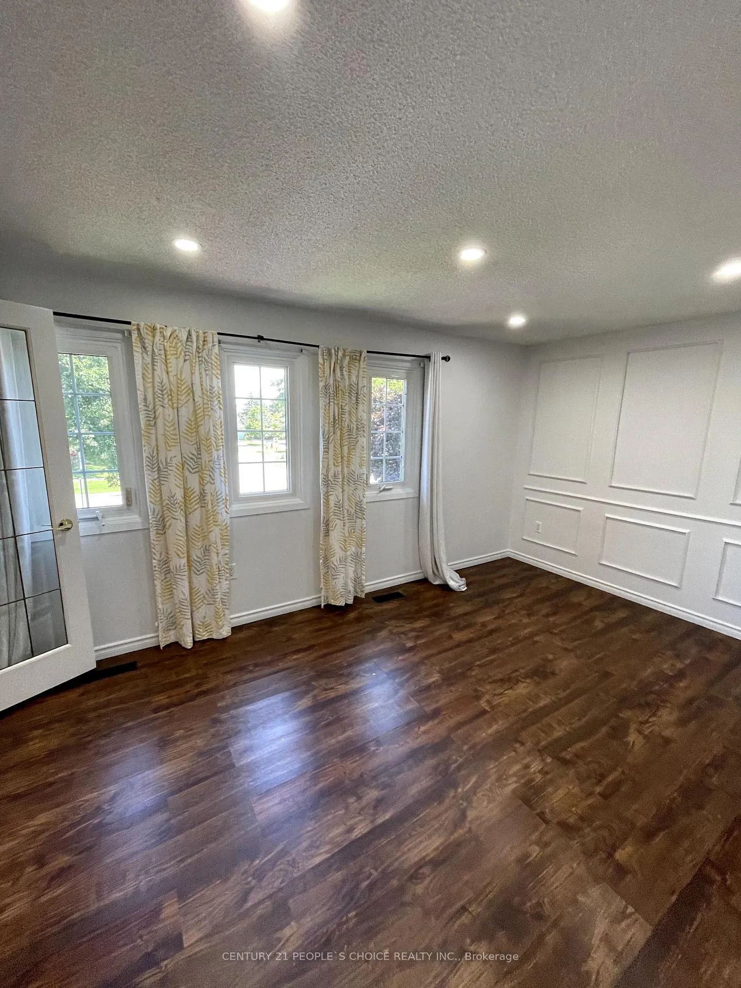 Photo 7 of 146 Delaney Drive, Ajax, Central West — HOMEH