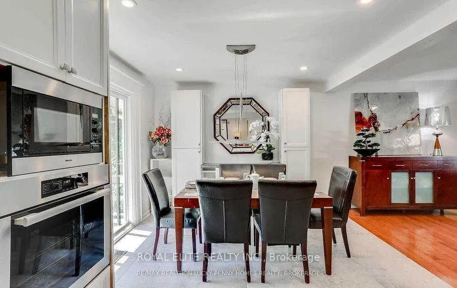 Photo 5 of 21 Ovida Boulevard, Markham, Bullock — HOMEH