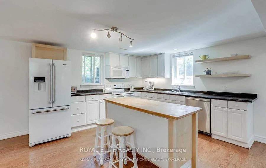 Photo 13 of 21 Ovida Boulevard, Markham, Bullock — HOMEH