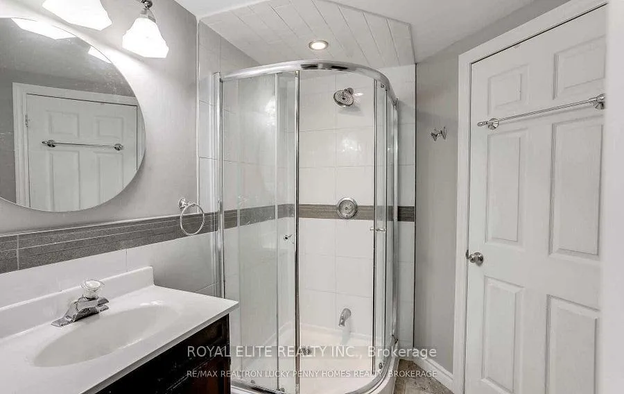 Photo 15 of 21 Ovida Boulevard, Markham, Bullock — HOMEH