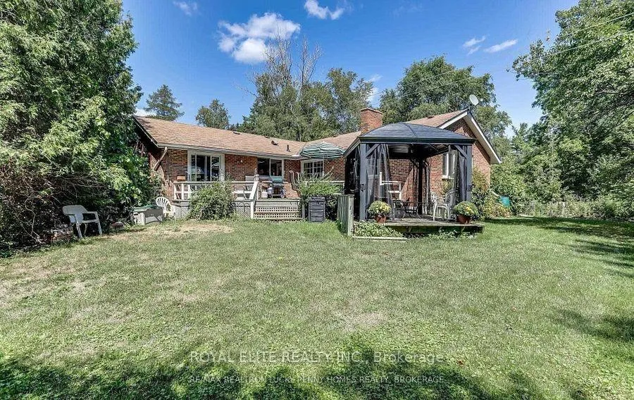 Photo 16 of 21 Ovida Boulevard, Markham, Bullock — HOMEH