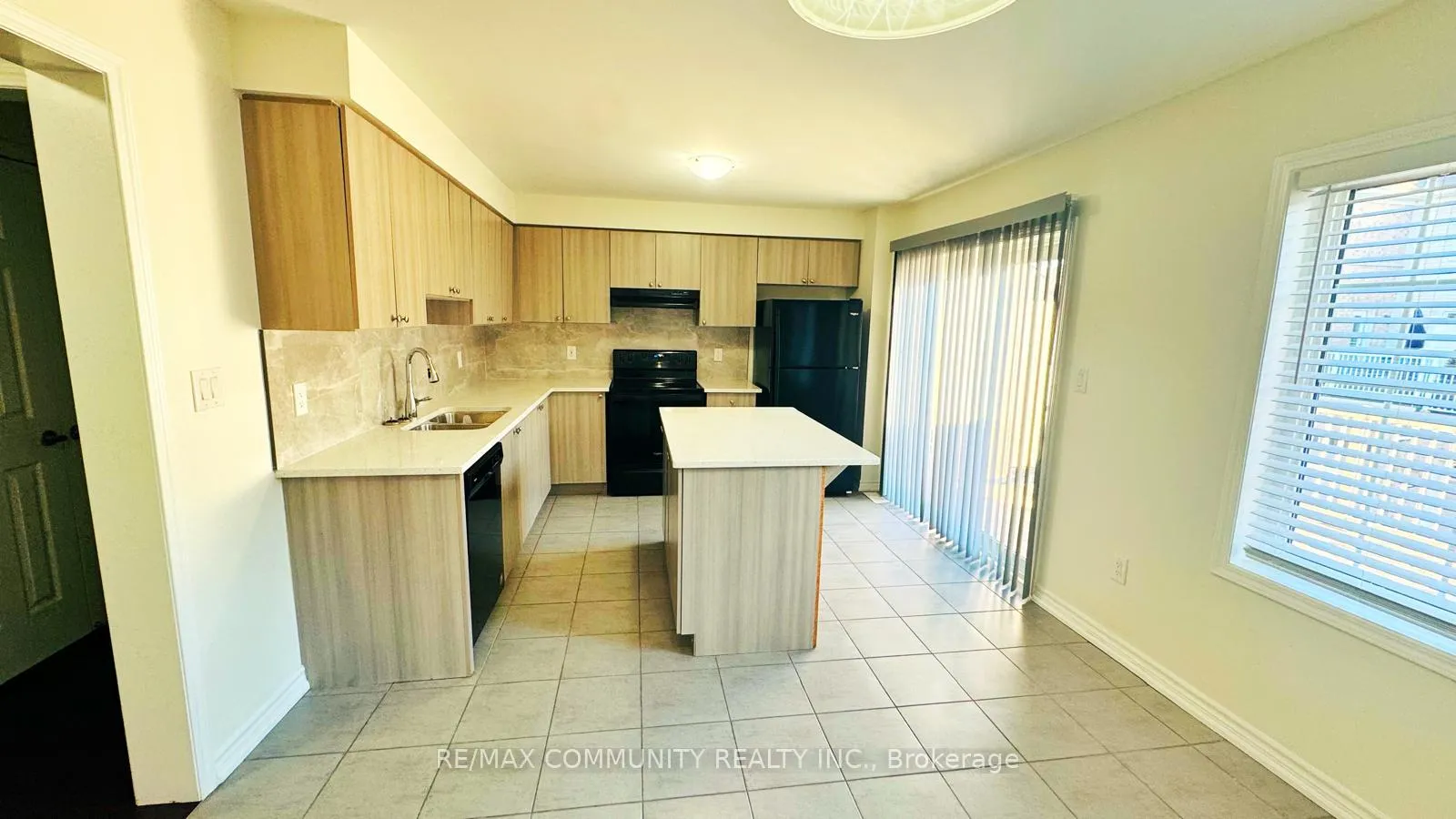 Photo 5 of 47 Whitefish Street, Whitby, Lynde Creek — HOMEH
