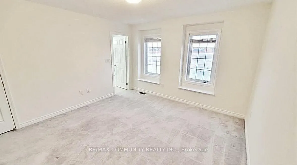 Photo 8 of 47 Whitefish Street, Whitby, Lynde Creek — HOMEH