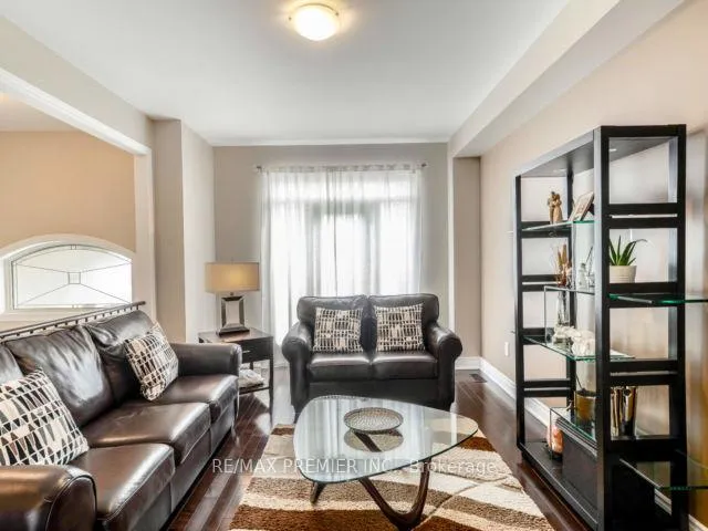 Photo 5 of 131 Hansard Drive, Vaughan, Vellore Village — HOMEH
