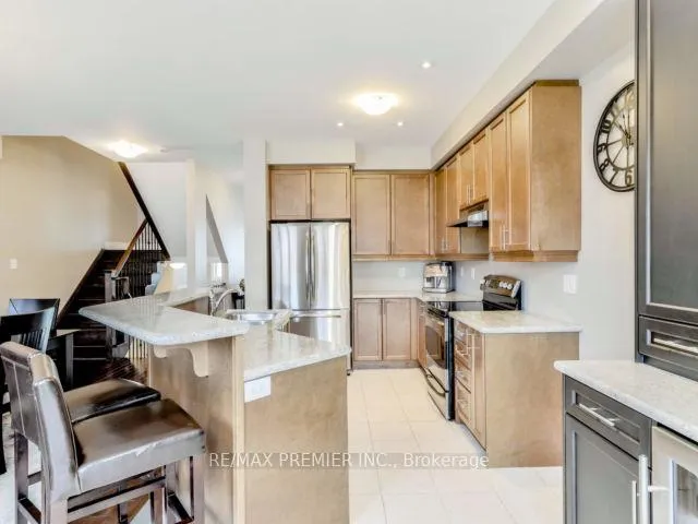 Photo 10 of 131 Hansard Drive, Vaughan, Vellore Village — HOMEH