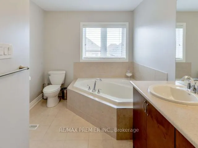 Photo 15 of 131 Hansard Drive, Vaughan, Vellore Village — HOMEH